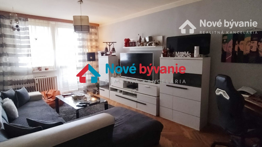 REZERVOVANÉ/Predaj 4 izbový byt, centrum - Želiezovce (N112-114-FRADE3)